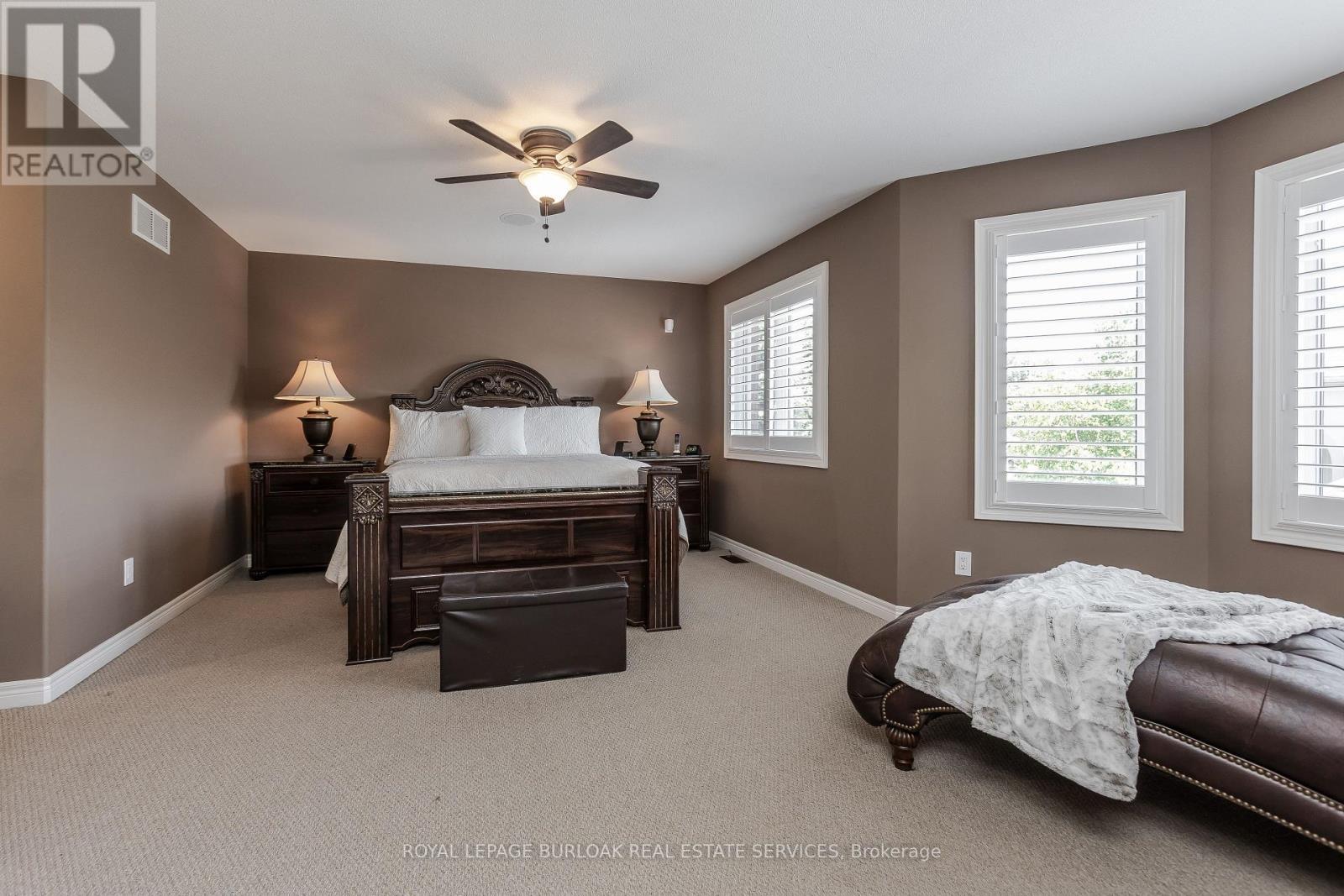 264 Dorchester Drive, Grimsby, ON - Indoor Photo Showing Bedroom