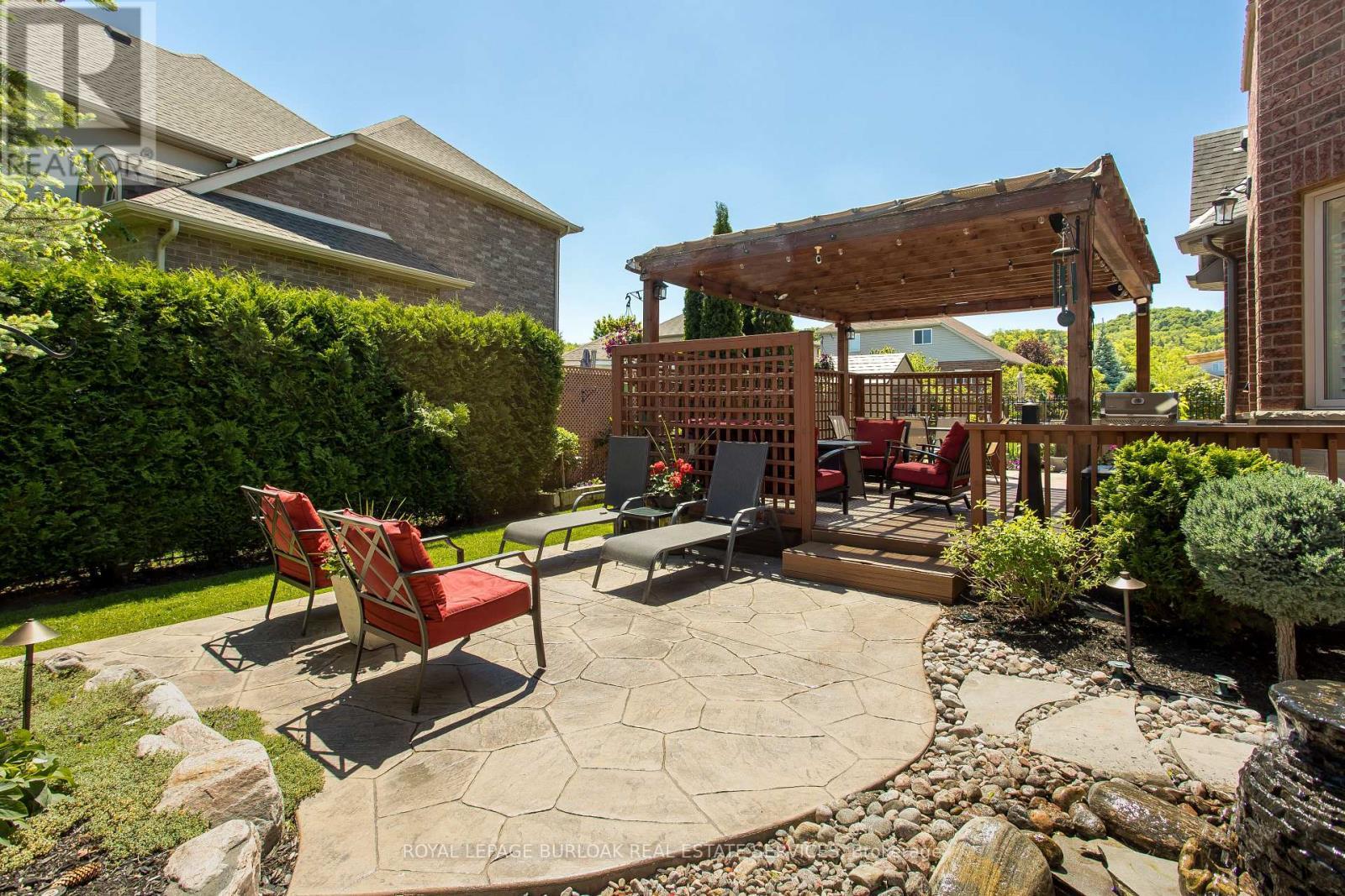 264 Dorchester Drive, Grimsby, ON - Outdoor With Deck Patio Veranda