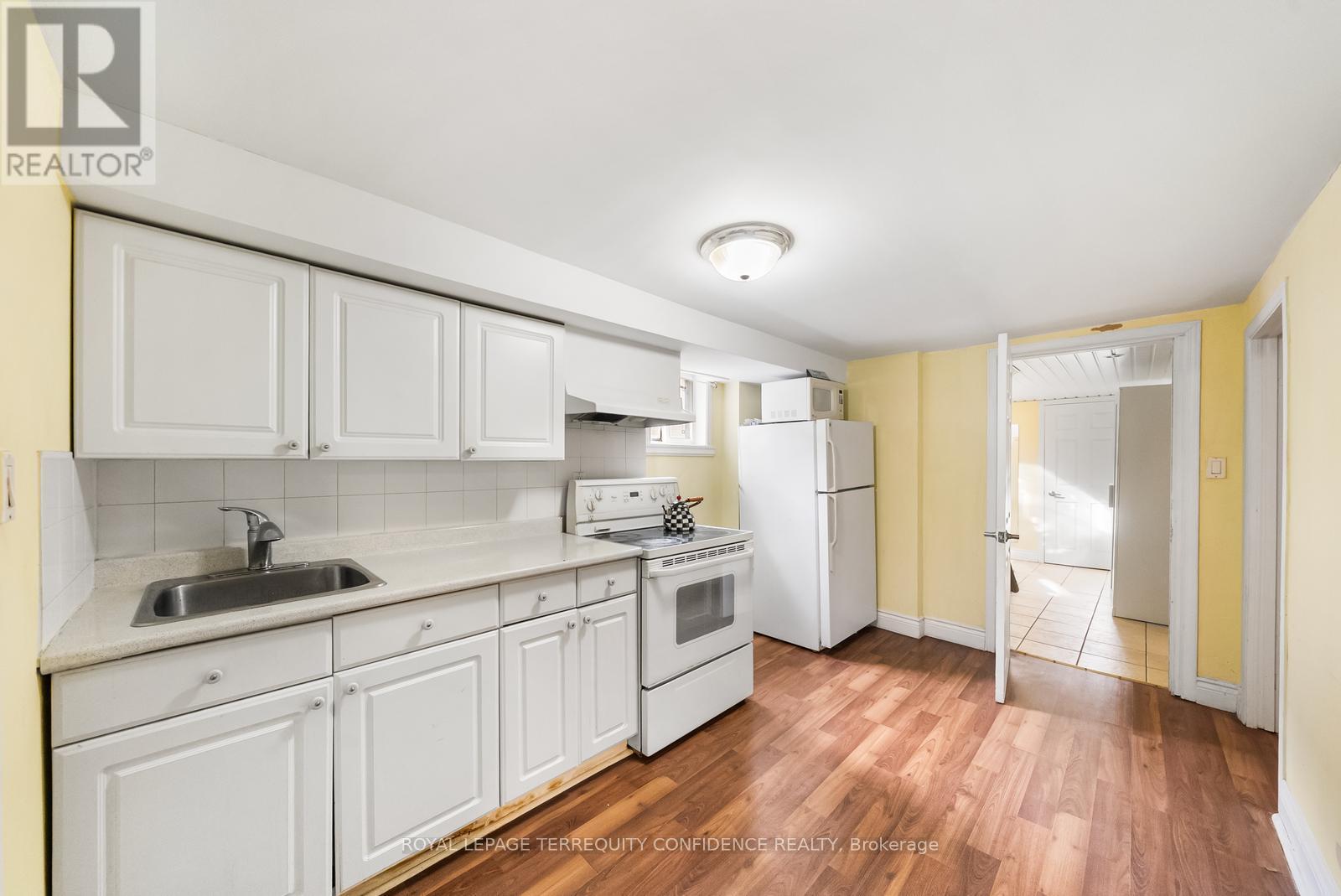 69 Nipigon Avenue, Toronto, ON - Indoor Photo Showing Kitchen