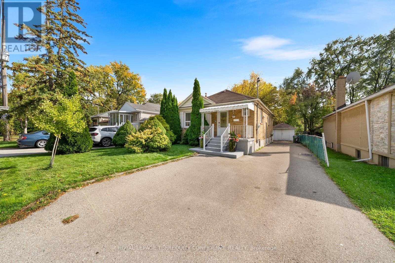 69 Nipigon Avenue, Toronto, ON - Outdoor