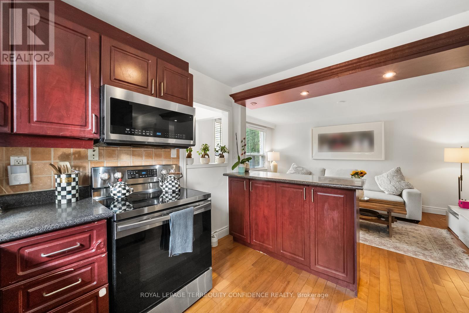 69 Nipigon Avenue, Toronto, ON - Indoor Photo Showing Kitchen