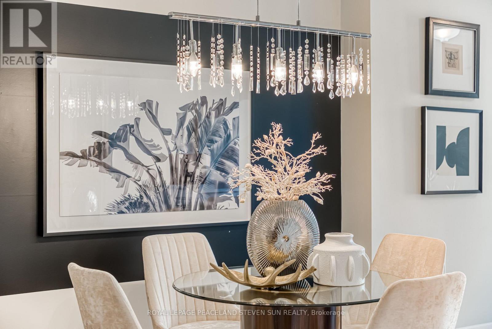 702 - 21 Hillcrest Avenue, Toronto, ON - Indoor