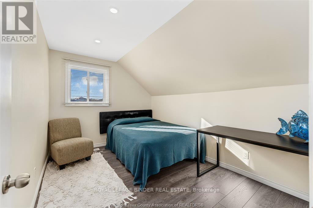 2065 Dominion Boulevard W, Windsor, ON - Indoor Photo Showing Bedroom