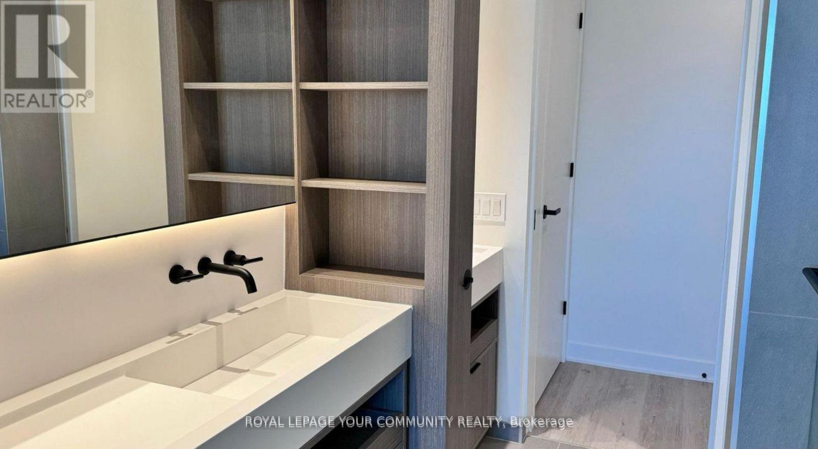 4501 - 55 Charles Street E, Toronto, ON - Indoor