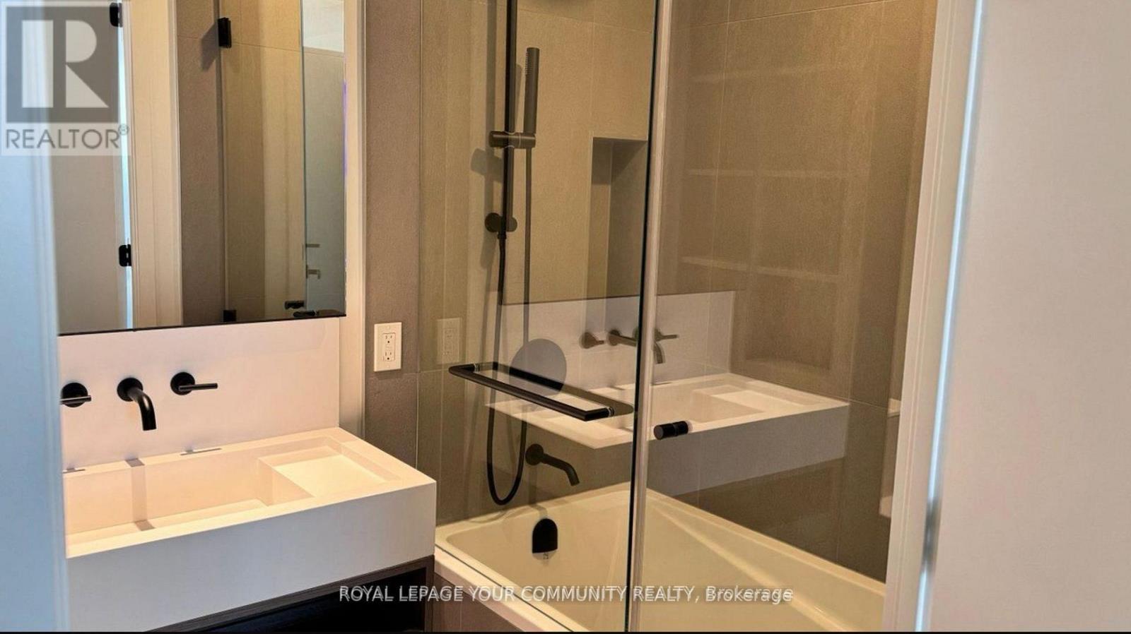 4501 - 55 Charles Street E, Toronto, ON - Indoor Photo Showing Bathroom