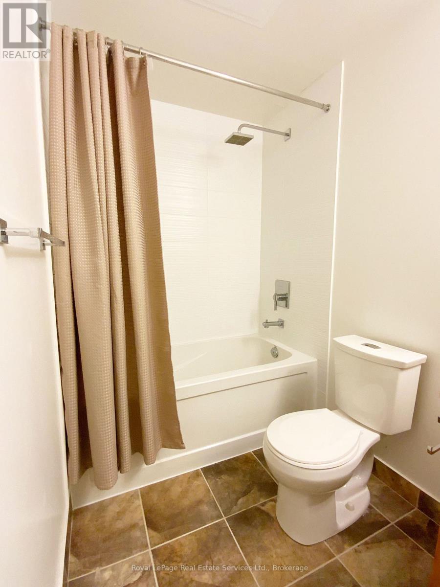 507 - 7167 Yonge Street, Markham (Grandview), ON - Indoor Photo Showing Bathroom