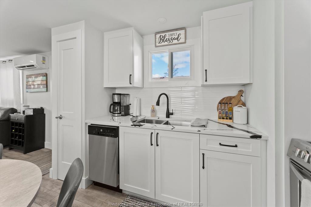 388 North Malden, Essex, ON