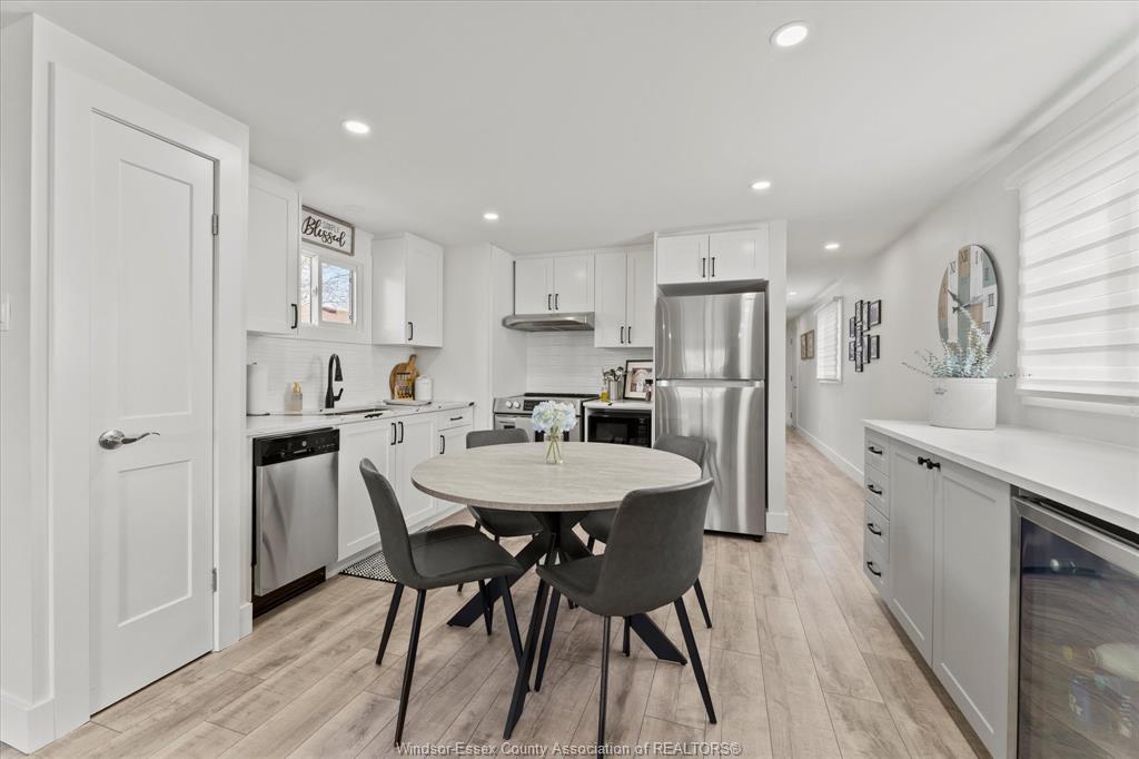 388 North Malden, Essex, ON