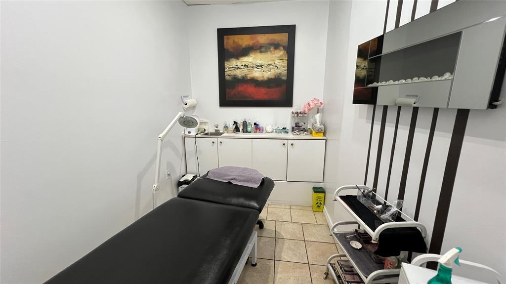 940 Murphy Road, Sarnia, ON