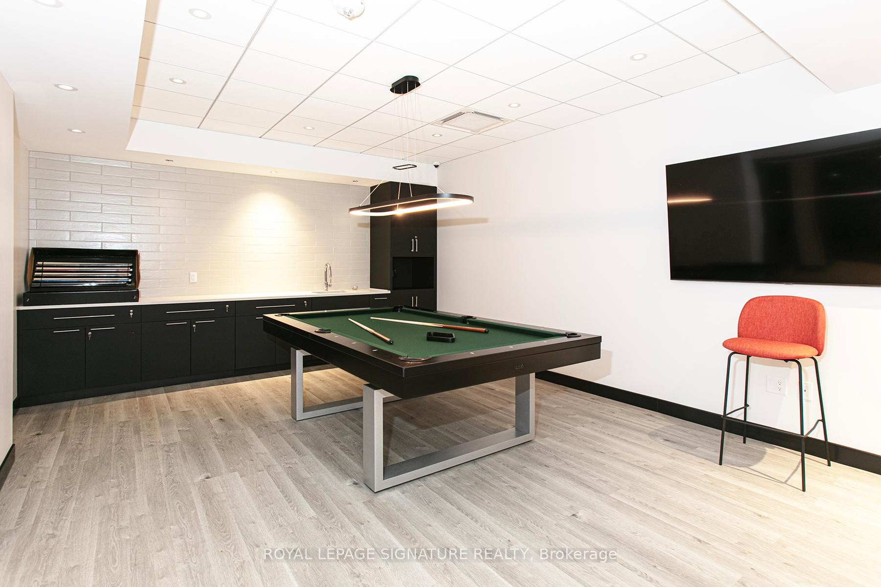 701-33 Isabella Street, Toronto, ON - Indoor Photo Showing Other Room