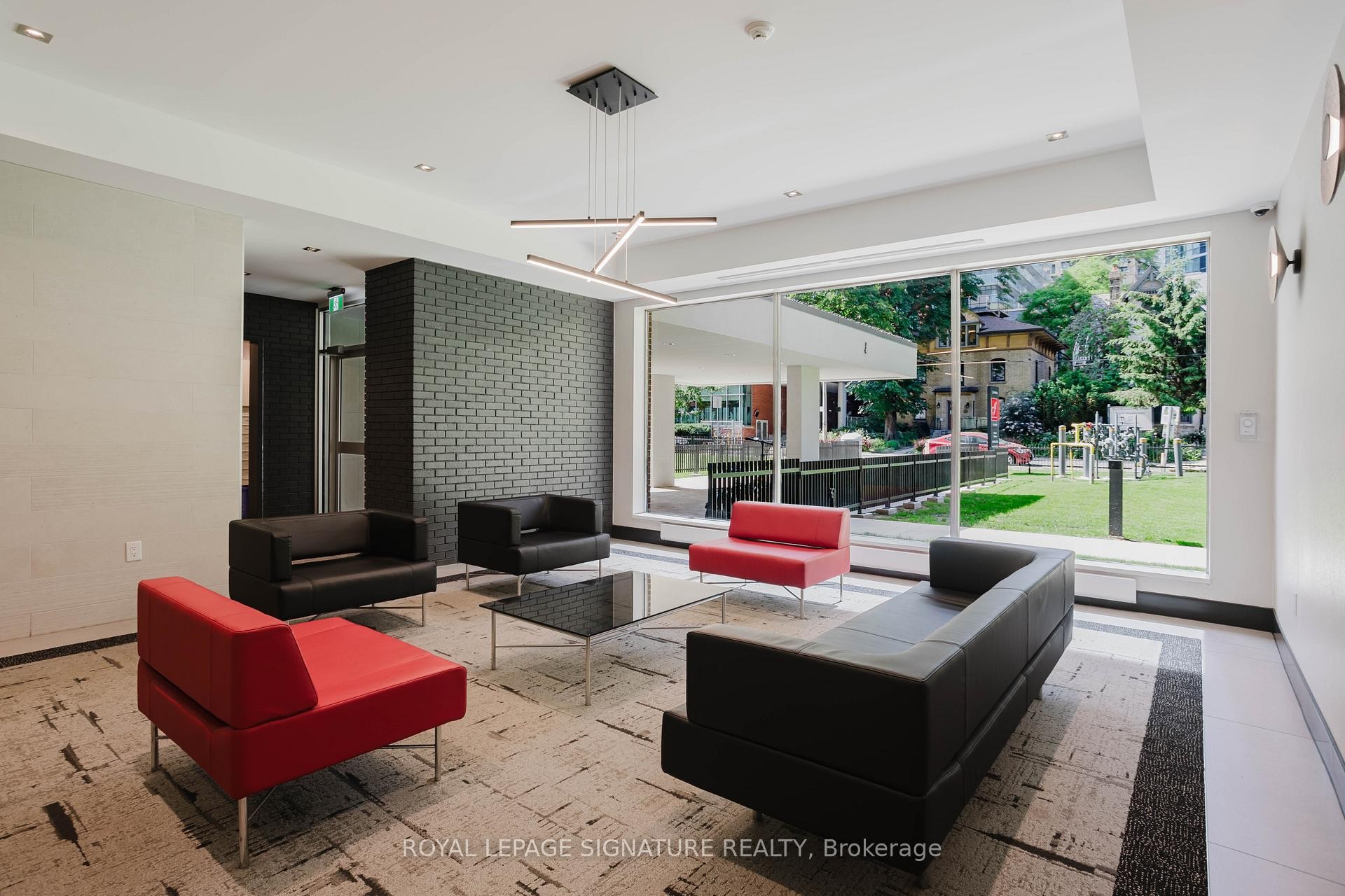 701-33 Isabella Street, Toronto, ON - Indoor