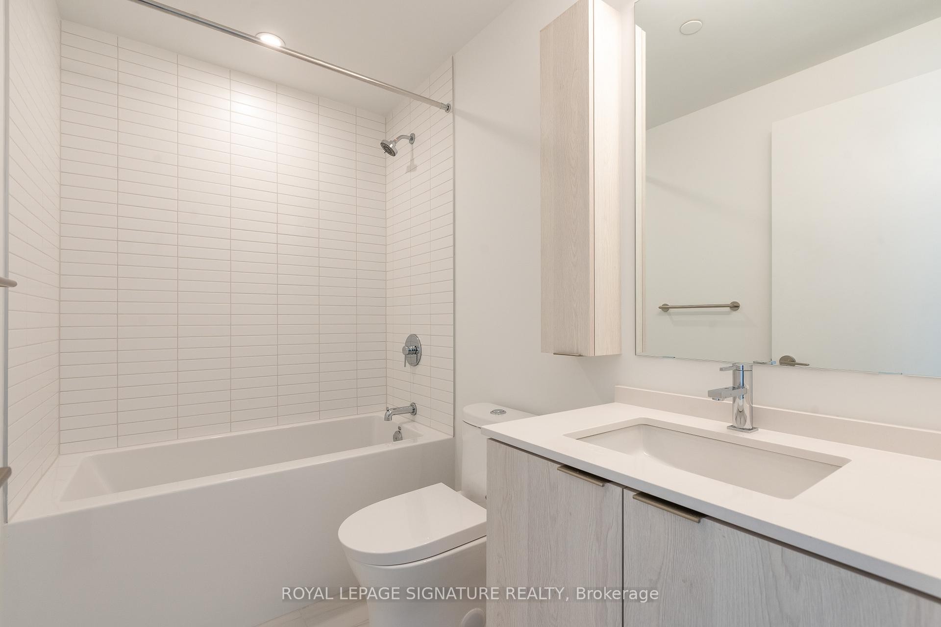 719-3009 Novar Road, Mississauga, ON - Indoor Photo Showing Bathroom