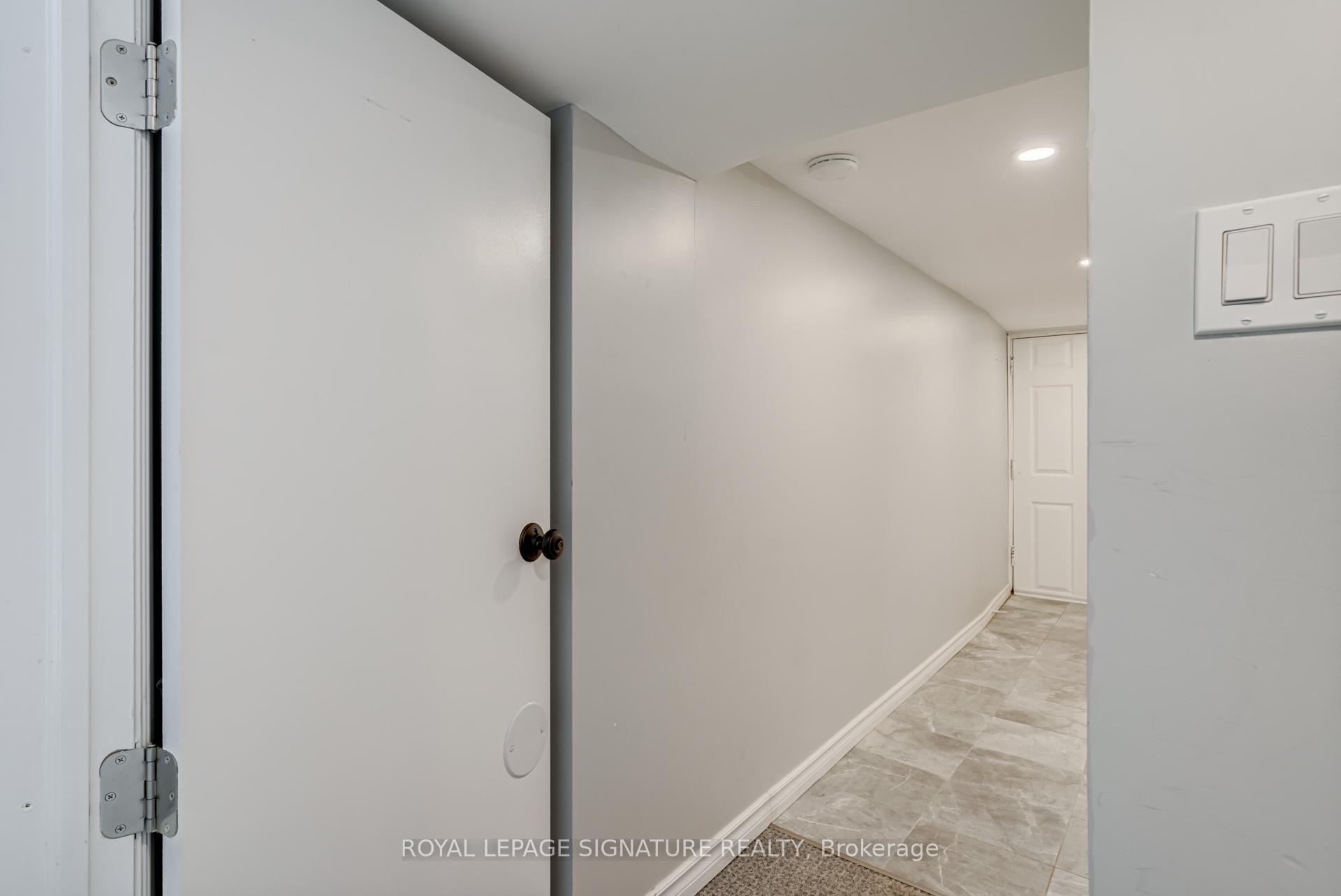 Bsmt-47 Harvey Street, Hamilton, ON