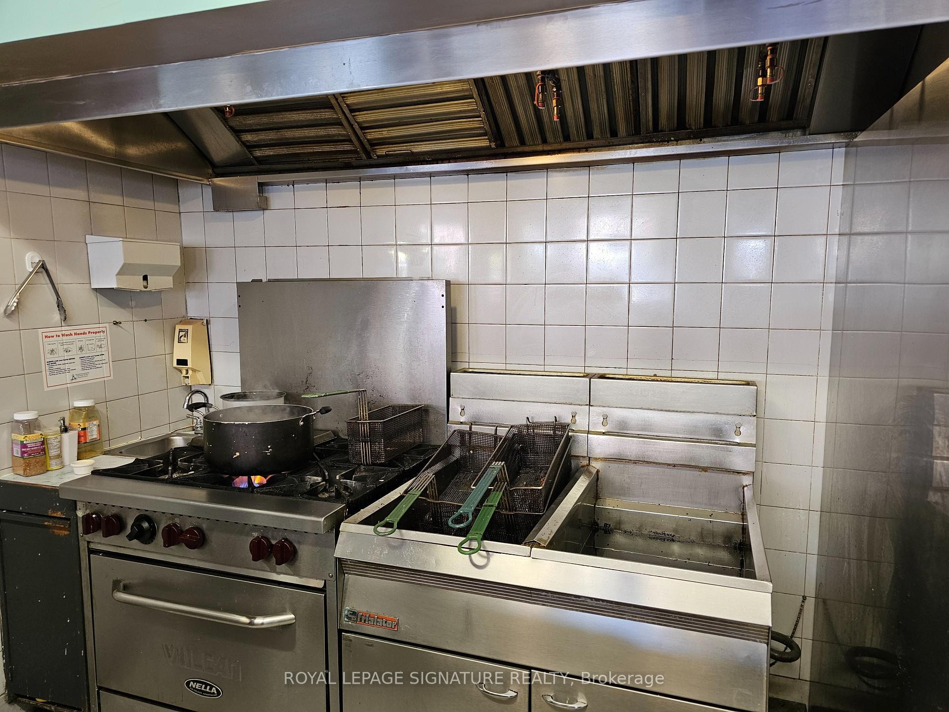 21 Kent Street W, Kawartha Lakes, ON