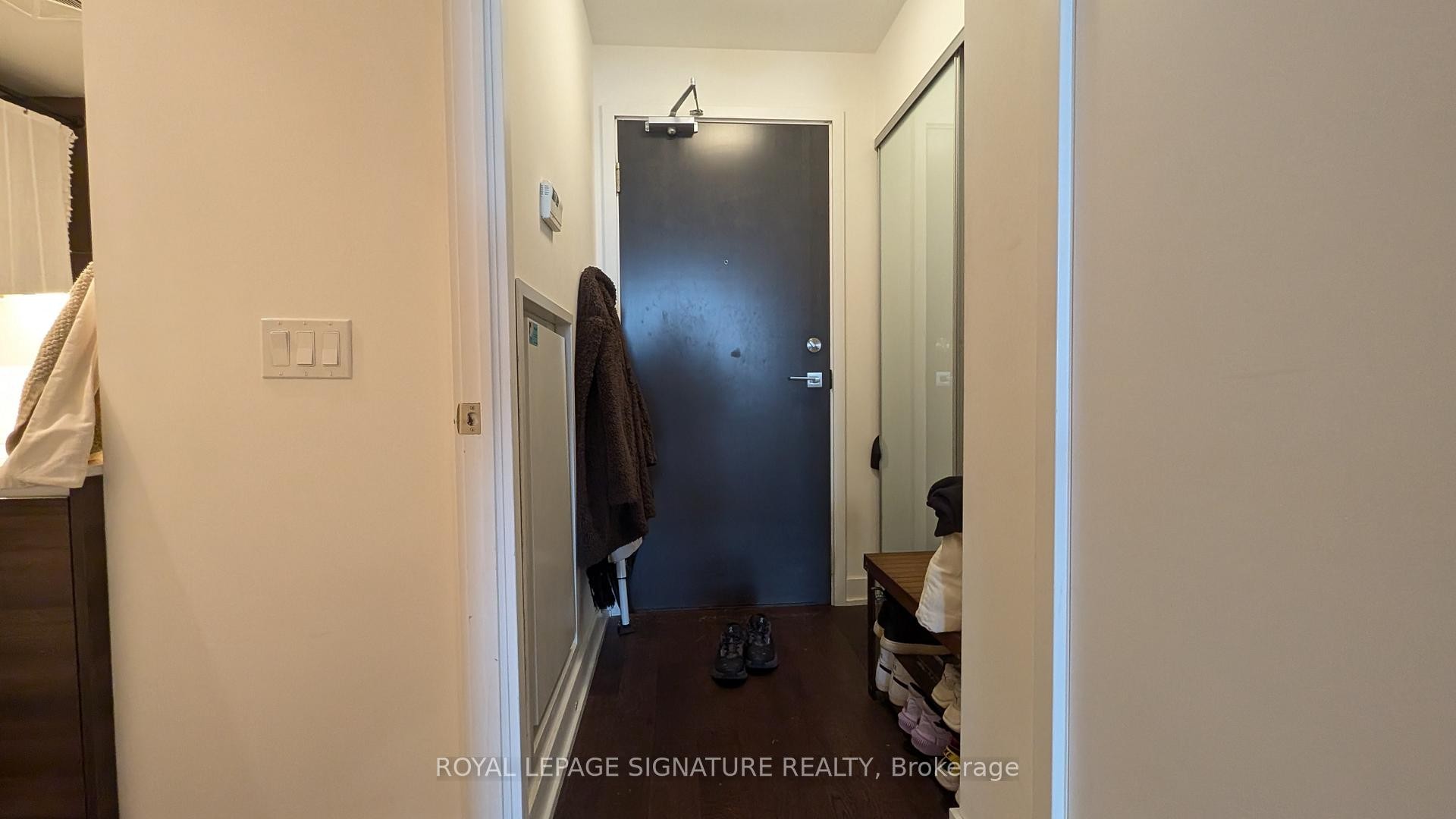 1210-20 Minowan Miikan Lane, Toronto, ON - Indoor Photo Showing Other Room