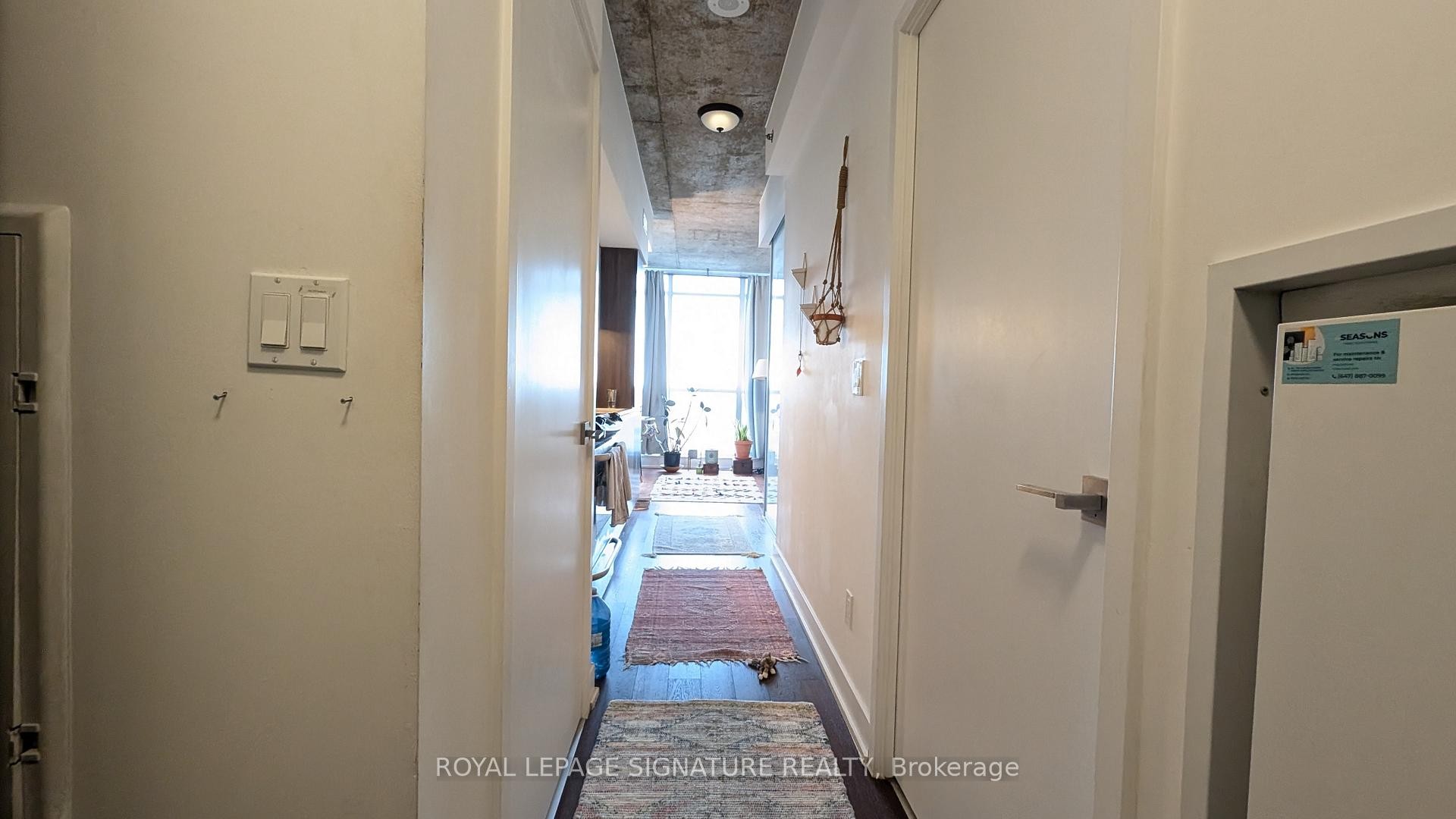 1210-20 Minowan Miikan Lane, Toronto, ON - Indoor Photo Showing Other Room