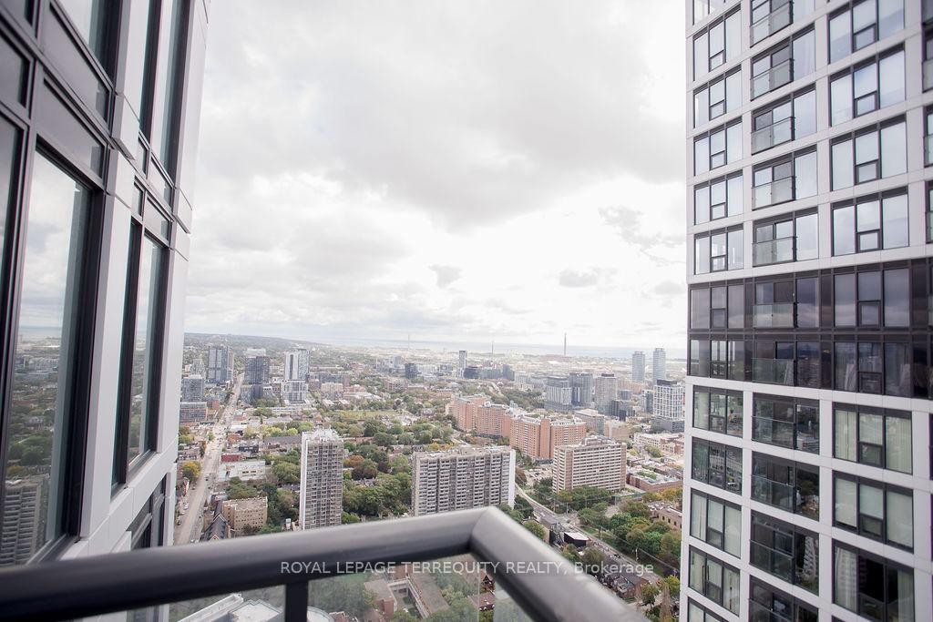 4603-251 Jarvis Street, Toronto, ON - Outdoor