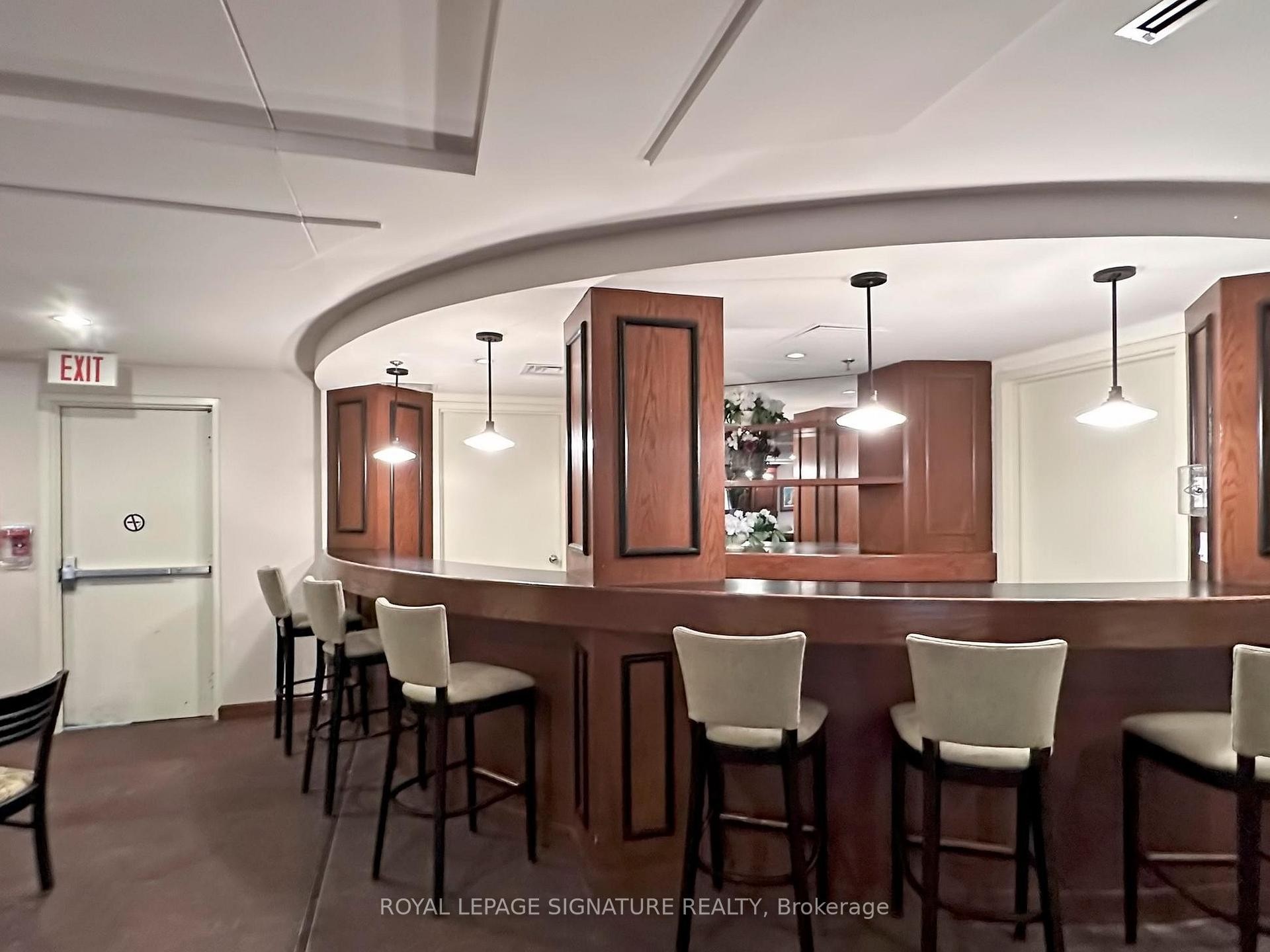 620-88 Corporate Drive, Toronto, ON - Indoor Photo Showing Other Room