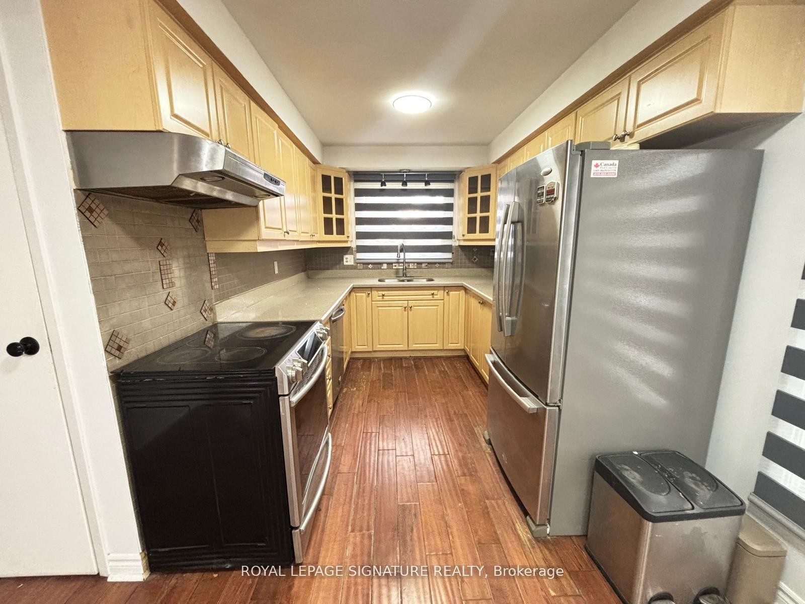 Main-59 Jayfield Road, Brampton, ON - Indoor Photo Showing Kitchen