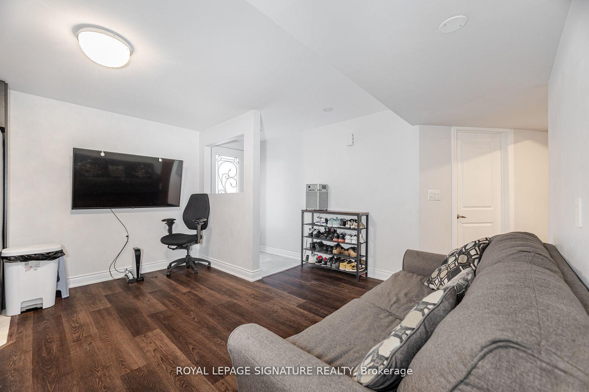 481 Brisdale Drive, Brampton, ON - Indoor Photo Showing Other Room