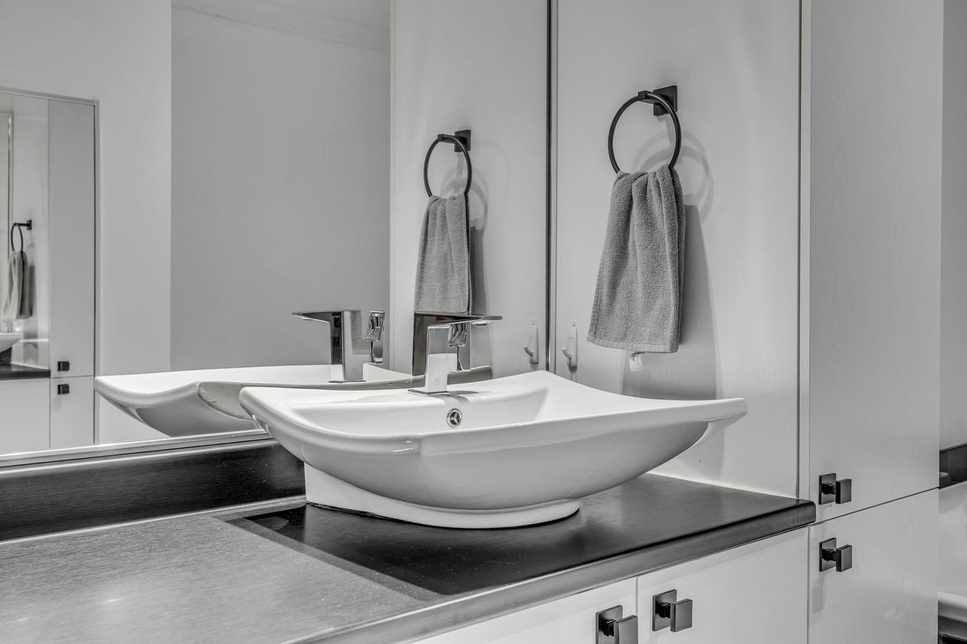 Salle de bains - 1337 Rue Charles-Rodrigue, Lévis (Desjardins), QC - Indoor Photo Showing Bathroom