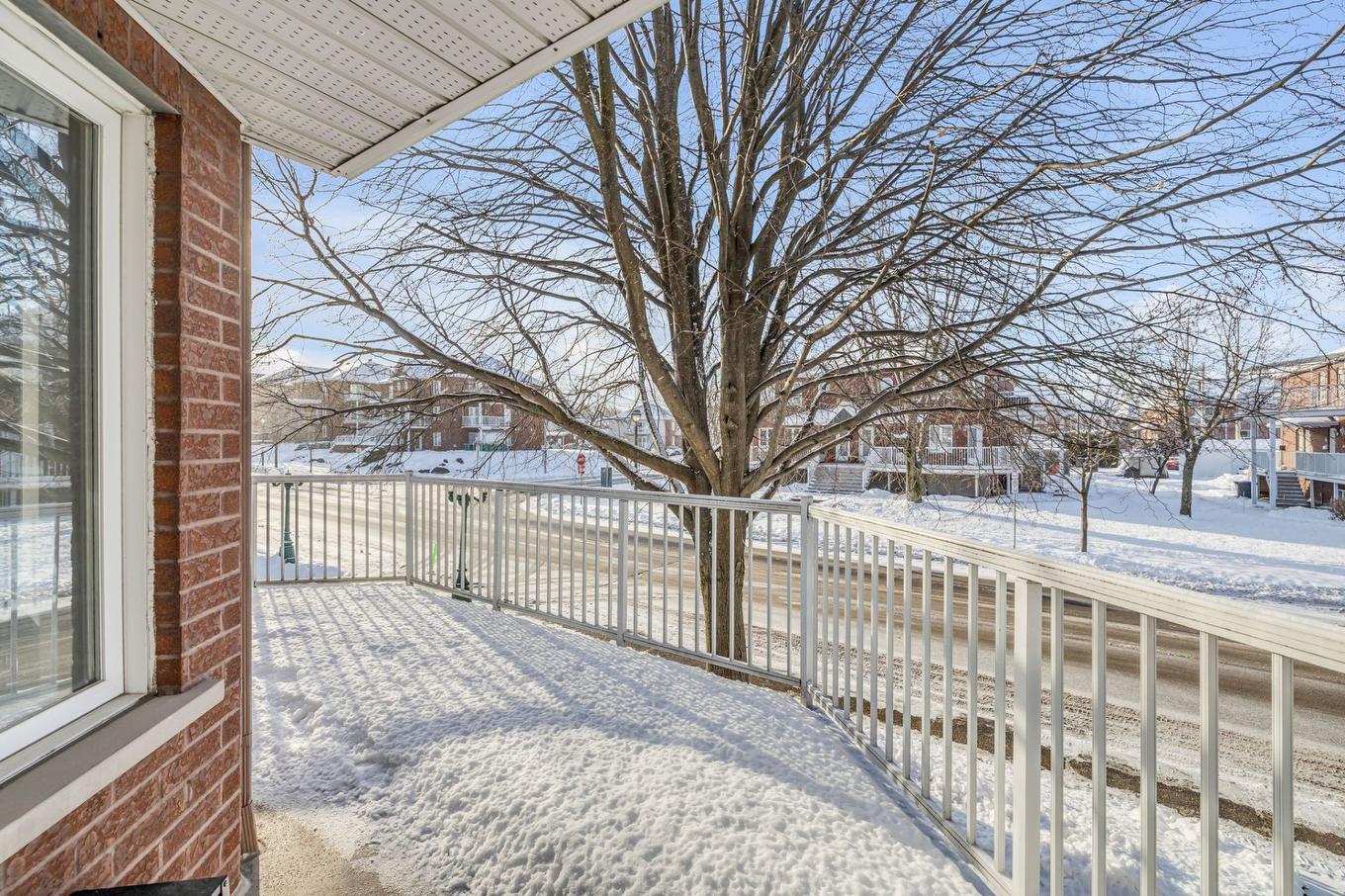 Terrasse - 1337 Rue Charles-Rodrigue, Lévis (Desjardins), QC - Outdoor