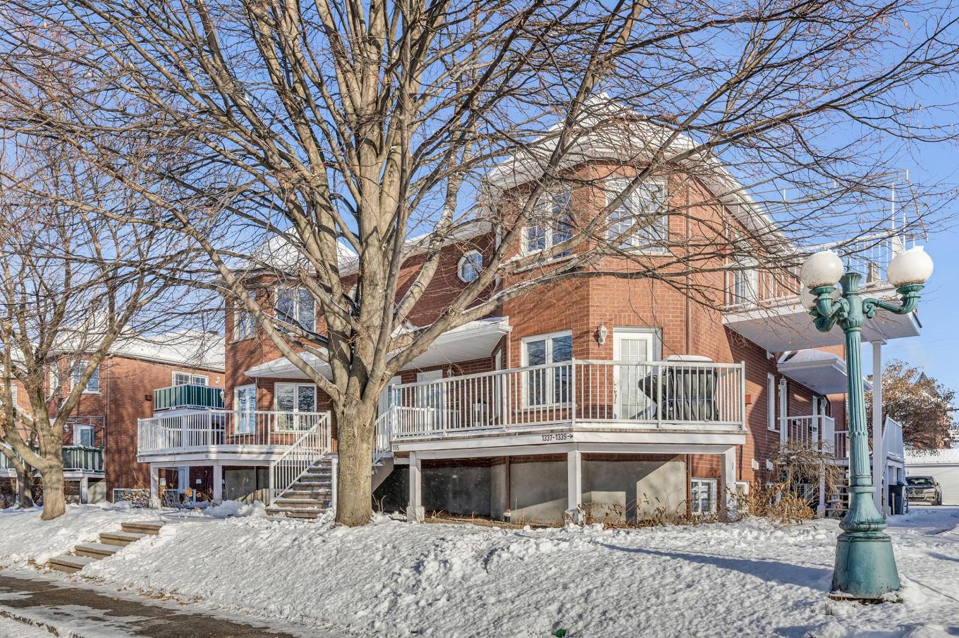 Façade - 1337 Rue Charles-Rodrigue, Lévis (Desjardins), QC - Outdoor With Deck Patio Veranda