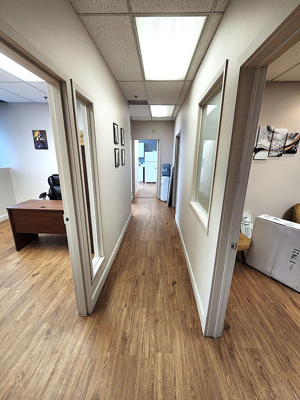 Interior - 230-3221 Aut. Jean-Noël-Lavoie (A-440), Laval (Chomedey), QC - Indoor Photo Showing Other Room