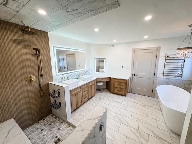 2105 Foothill Drive, Thunder Bay, ON - Indoor Photo Showing Bathroom