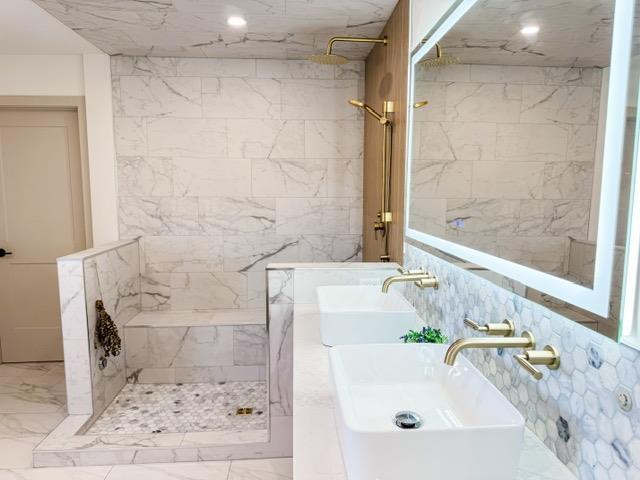 2105 Foothill Drive, Thunder Bay, ON - Indoor Photo Showing Bathroom