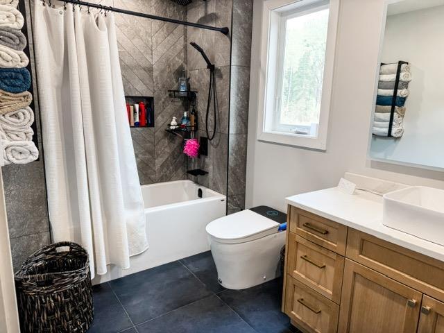 2105 Foothill Drive, Thunder Bay, ON - Indoor Photo Showing Bathroom