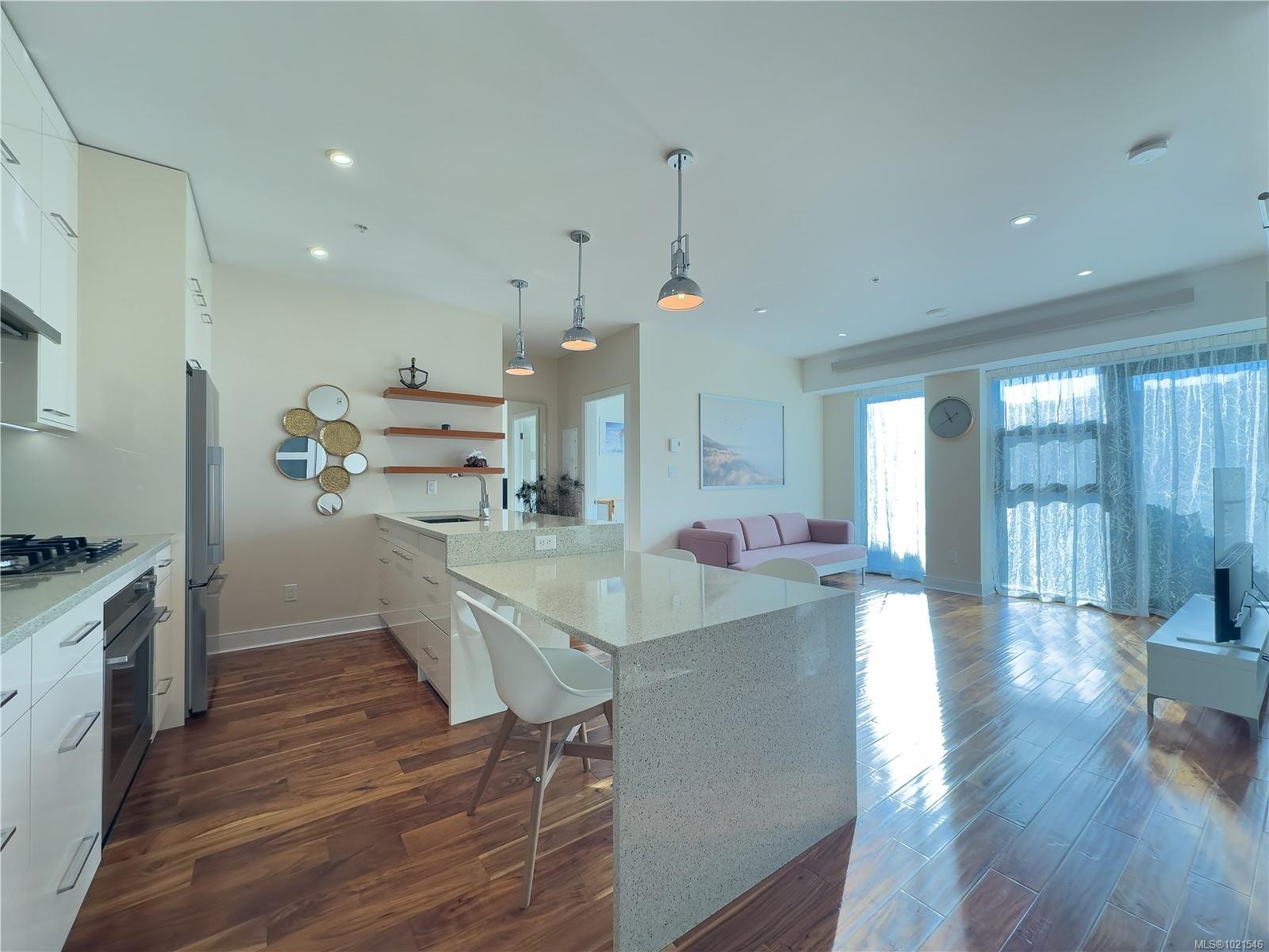N312-1105 Pandora Ave, Victoria, BC - Indoor Photo Showing Kitchen With Upgraded Kitchen