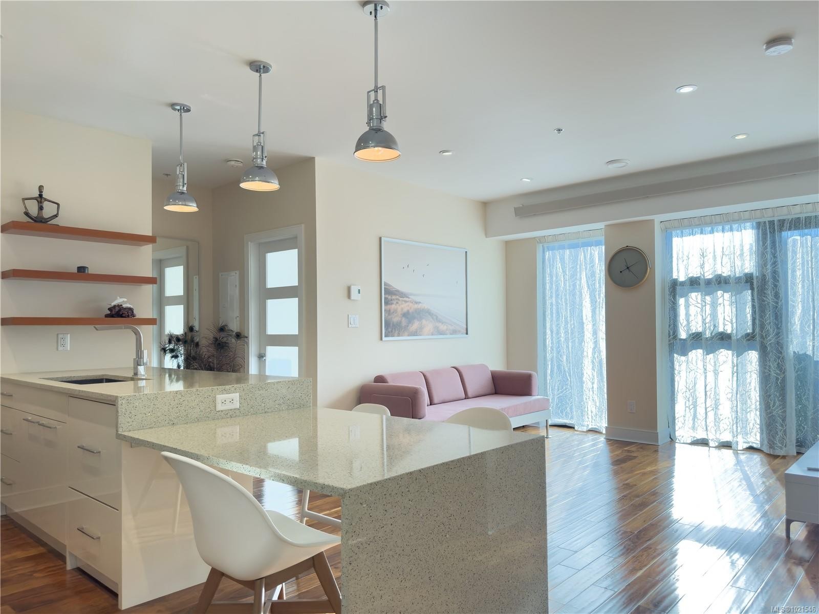 N312-1105 Pandora Ave, Victoria, BC - Indoor Photo Showing Other Room