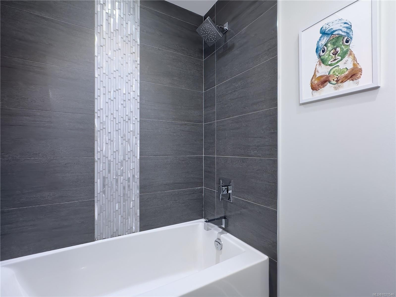 N312-1105 Pandora Ave, Victoria, BC - Indoor Photo Showing Bathroom