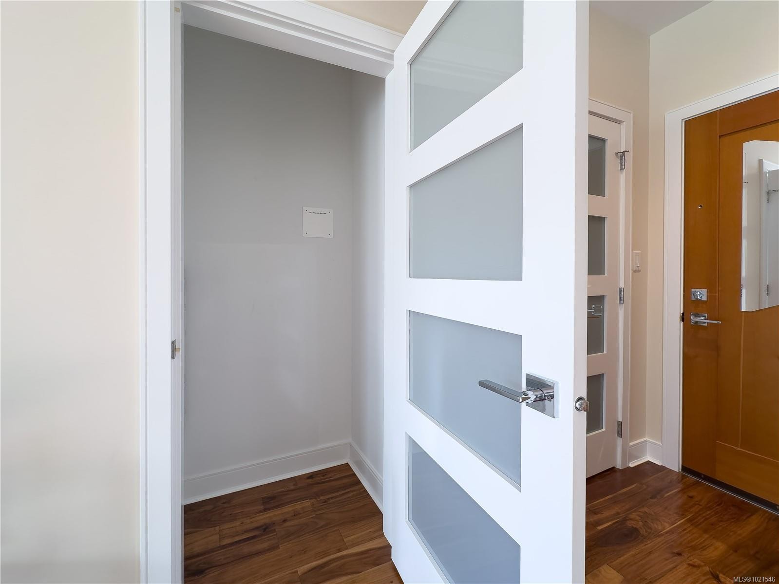 N312-1105 Pandora Ave, Victoria, BC - Indoor Photo Showing Other Room