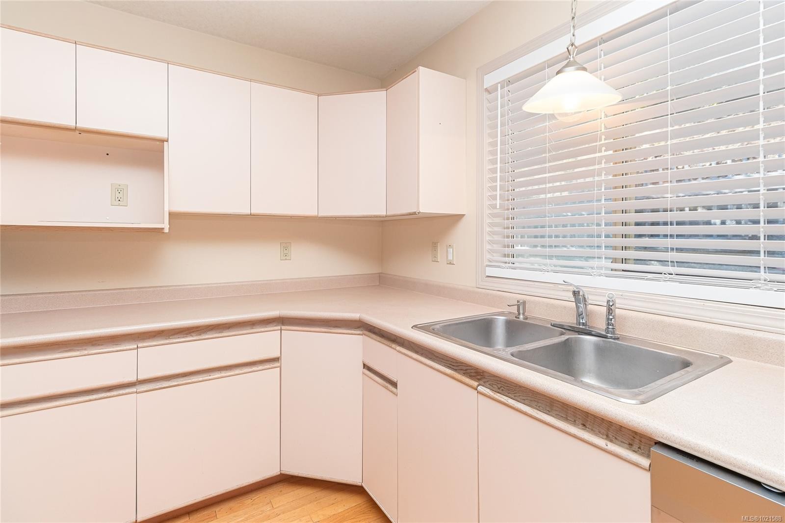 991 Seapearl Pl, Saanich, BC