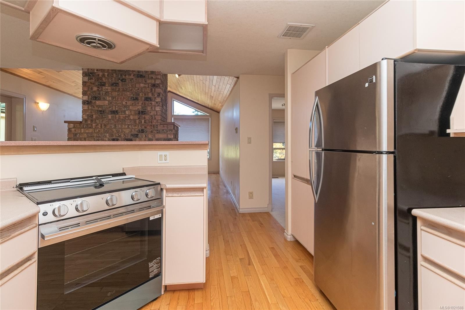 991 Seapearl Pl, Saanich, BC