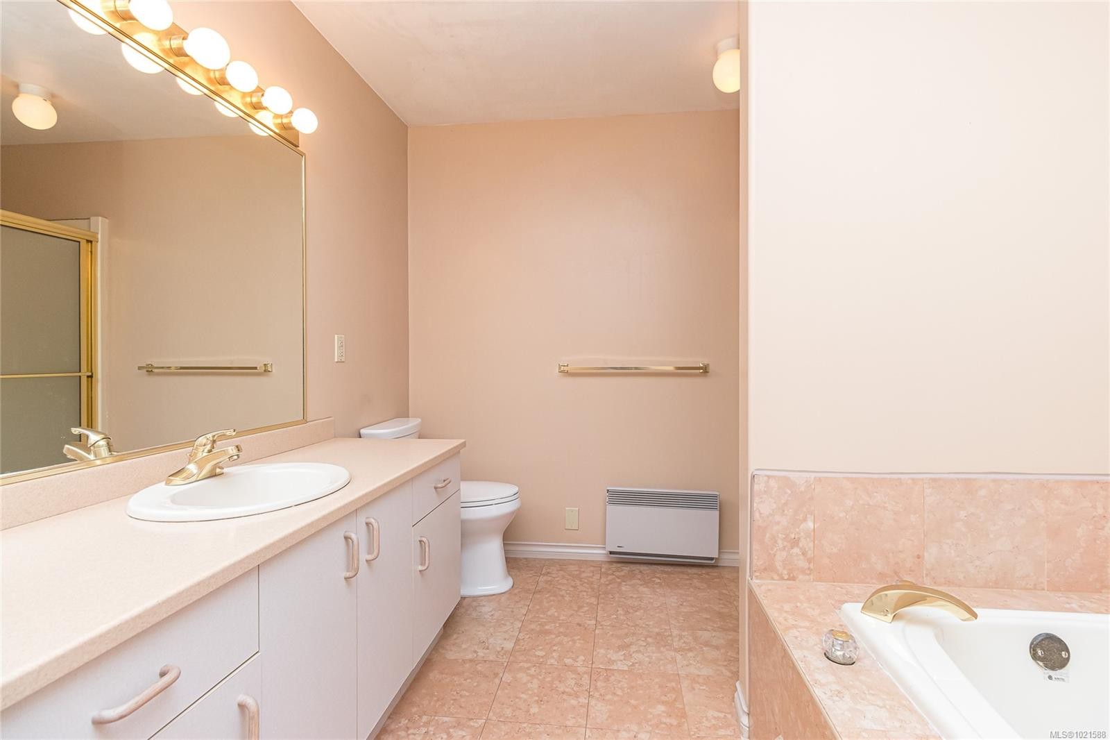 991 Seapearl Pl, Saanich, BC