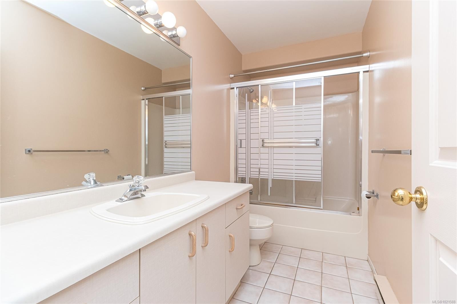 991 Seapearl Pl, Saanich, BC