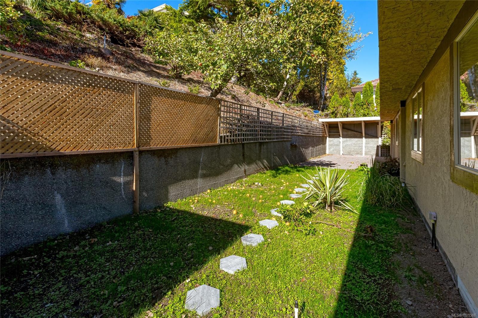 991 Seapearl Pl, Saanich, BC