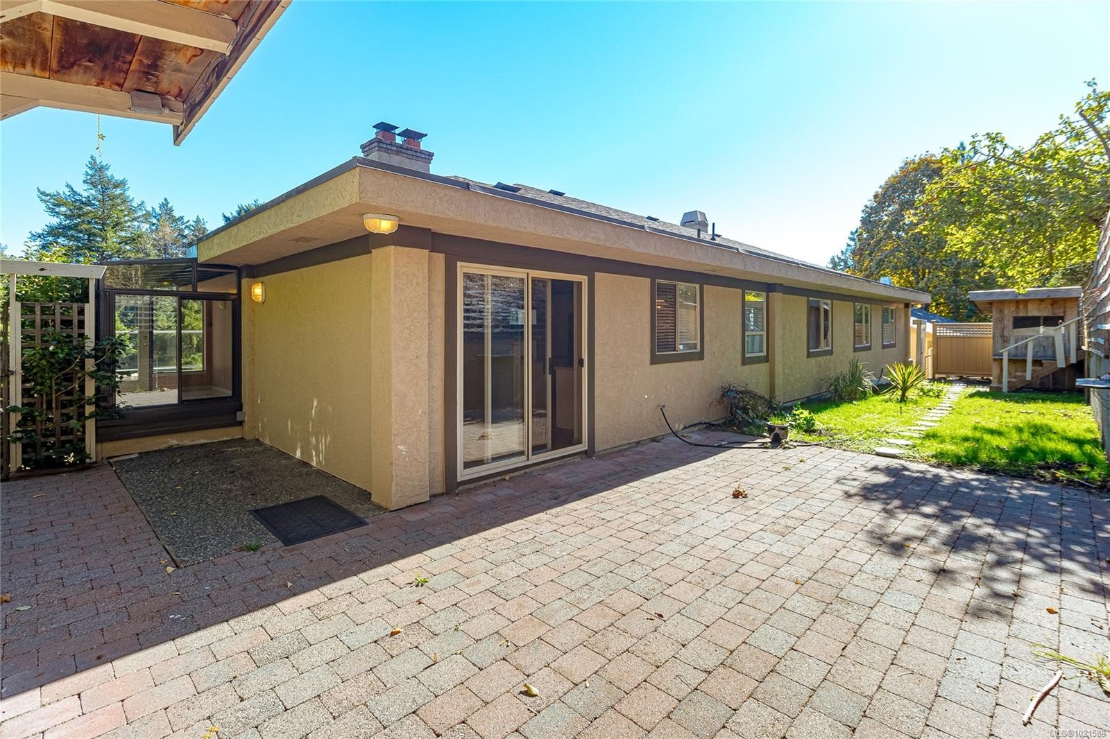 991 Seapearl Pl, Saanich, BC