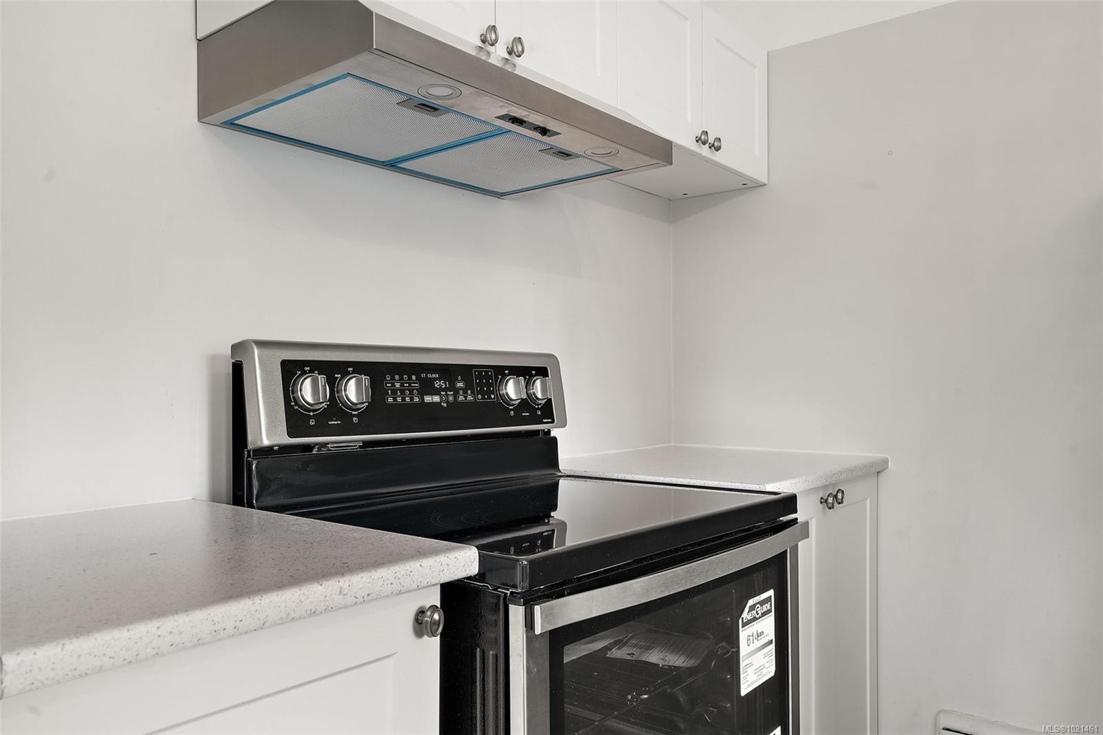 3020-3022 Donald St, Saanich, BC - Indoor Photo Showing Other Room