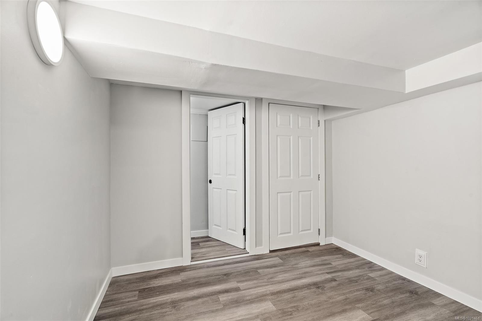 3020-3022 Donald St, Saanich, BC - Indoor Photo Showing Other Room