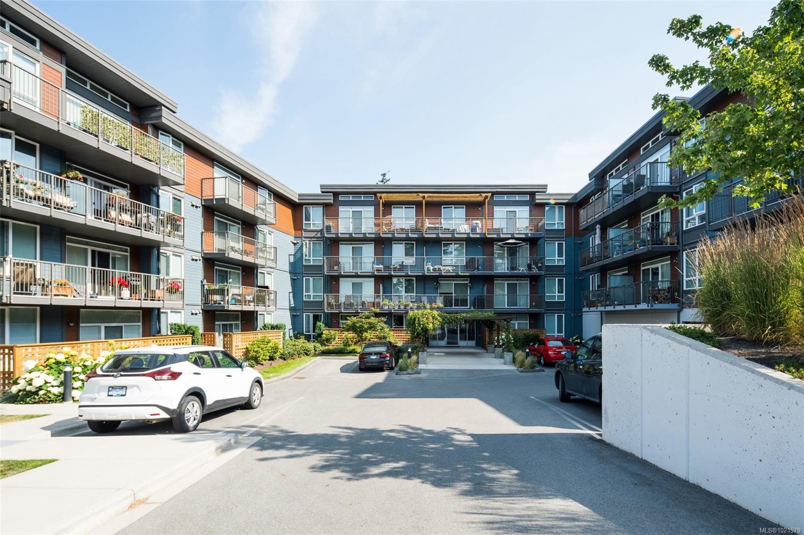 312-110 Presley Pl, View Royal, BC