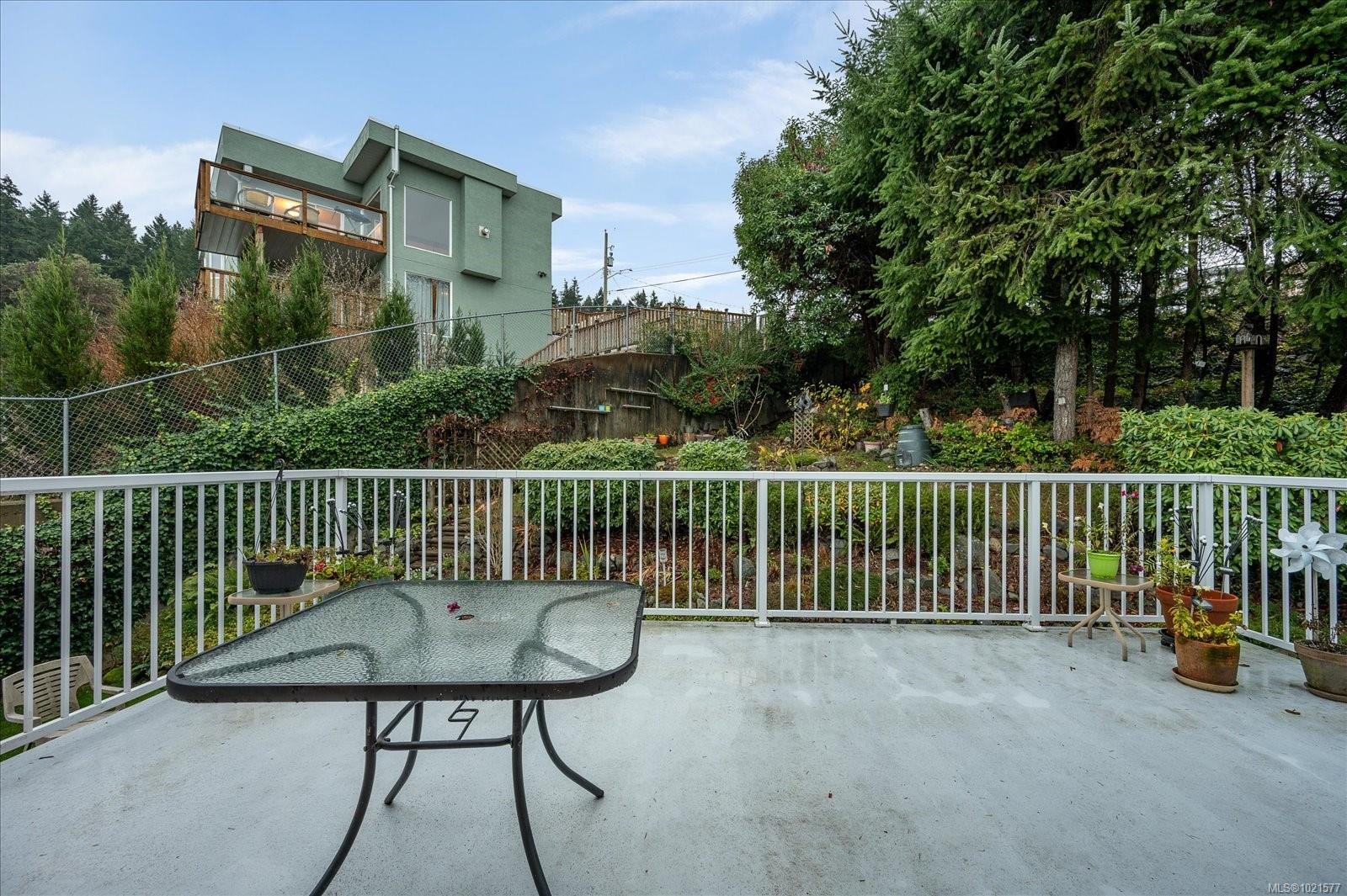 1085 College Dr, Nanaimo, BC