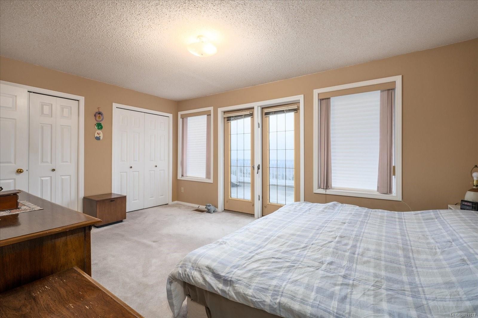 1085 College Dr, Nanaimo, BC