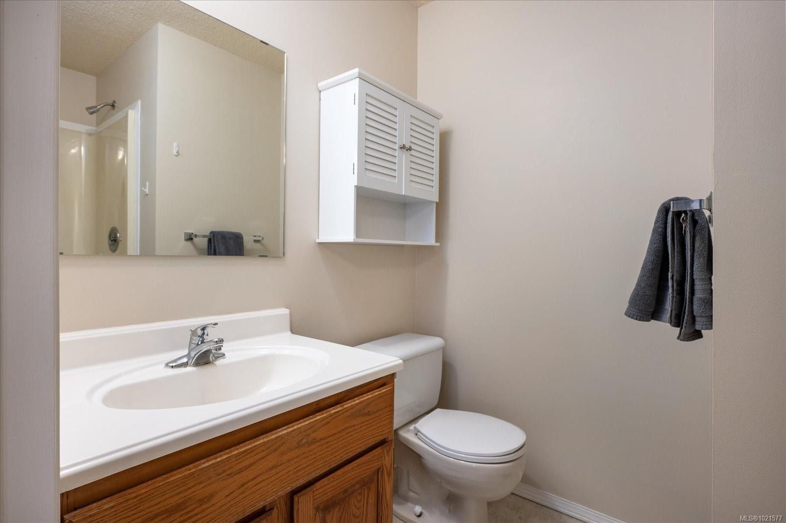 1085 College Dr, Nanaimo, BC