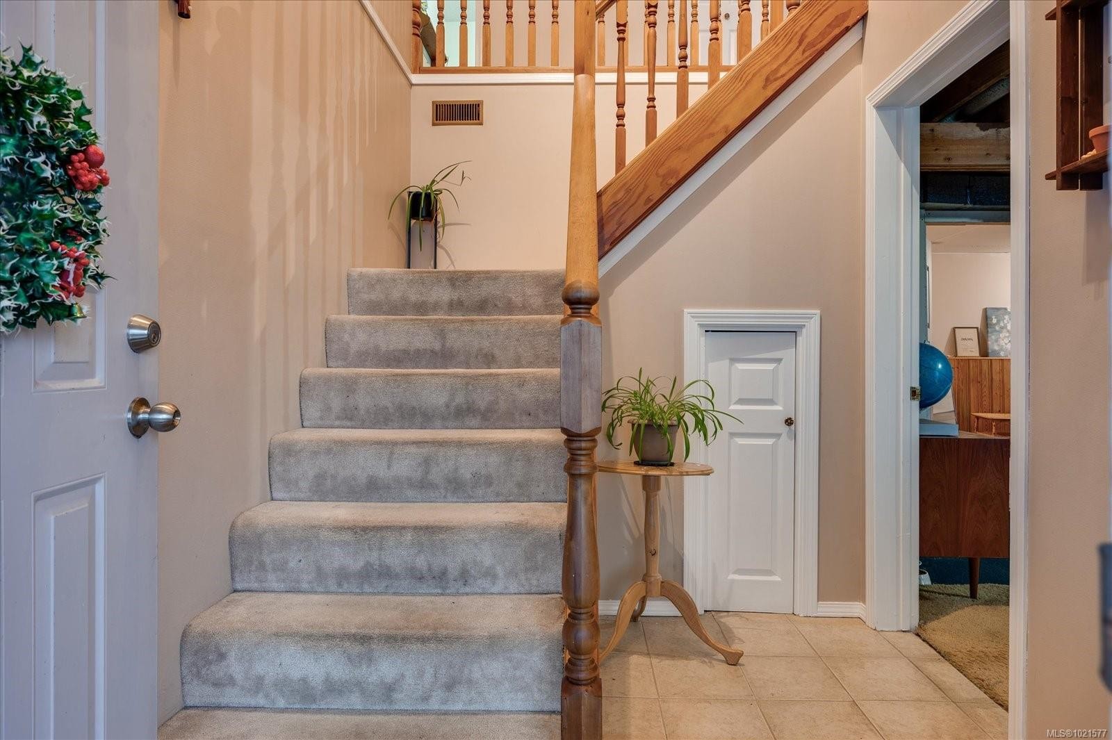 1085 College Dr, Nanaimo, BC