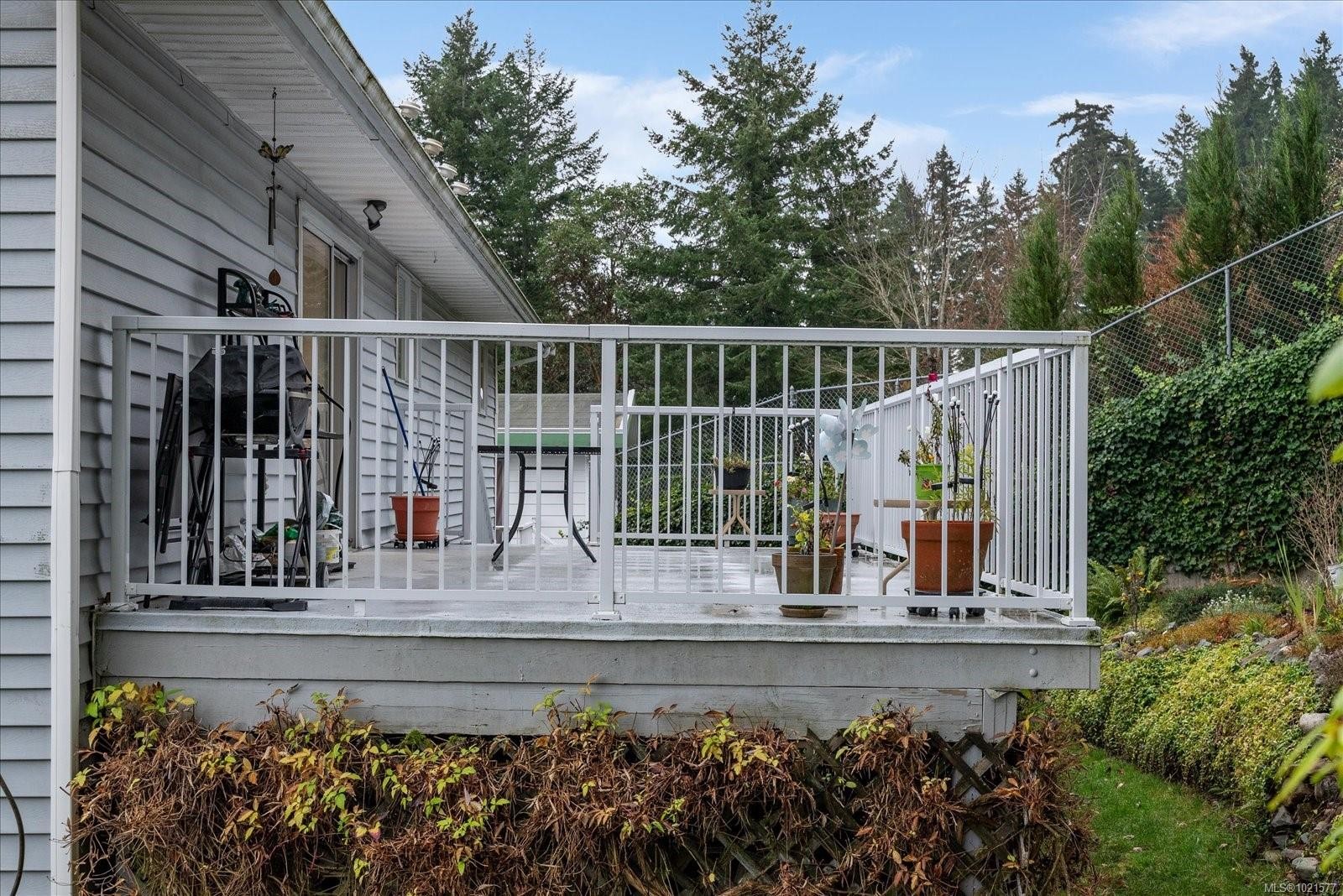 1085 College Dr, Nanaimo, BC