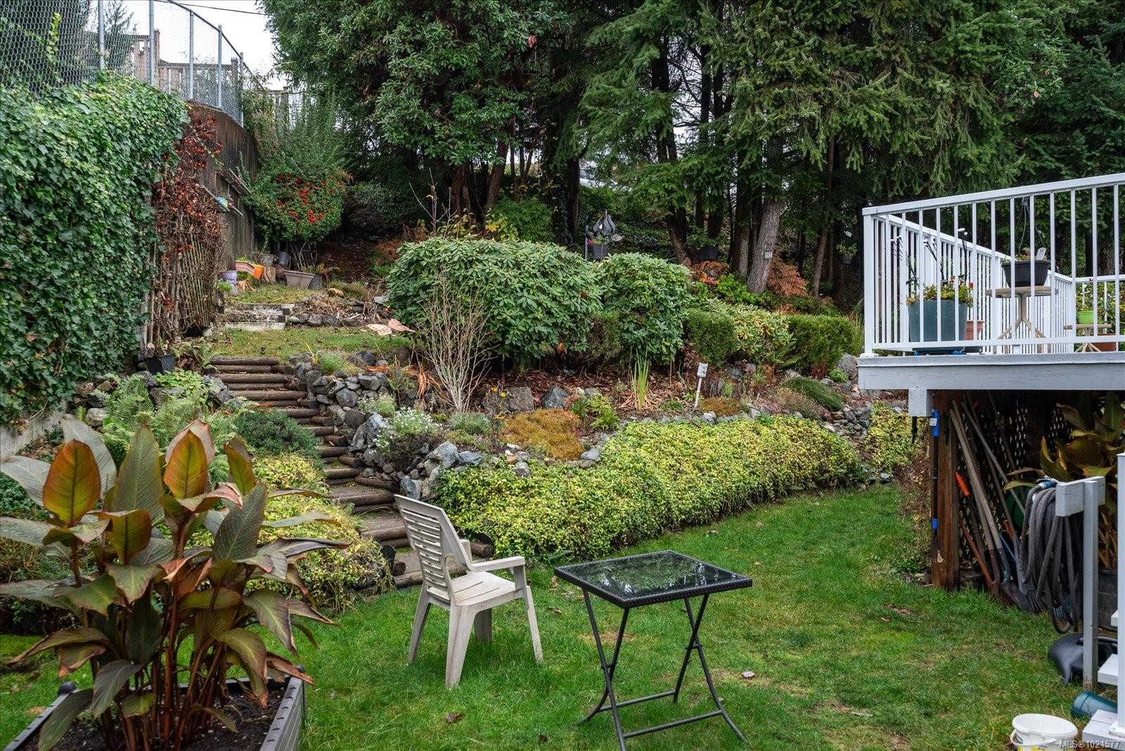 1085 College Dr, Nanaimo, BC